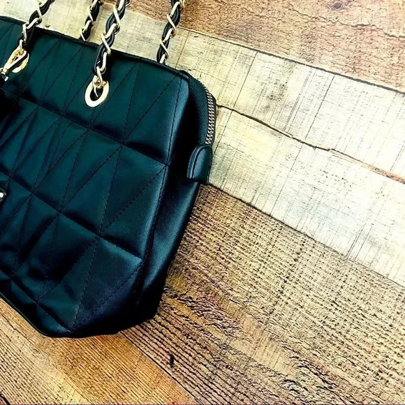 NWOT Darcy Marks London Soft Vegan Leather Bag - Picture 3 of 10